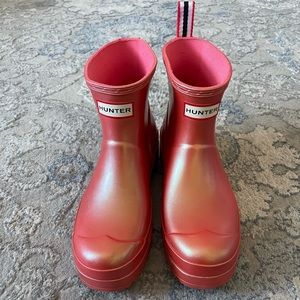 Hunter wedge boots